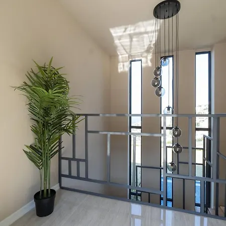 Villa 3 Bedroom With Great View Close To Marina 2 *