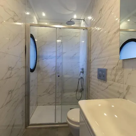Villa 3 Bedroom With Great View Close To Marina 2 *