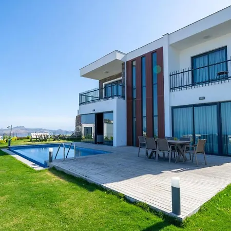 3 Bedroom With Great View Close To Marina 2