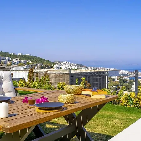 3 Bedroom With Great View Close To Marina 2 *